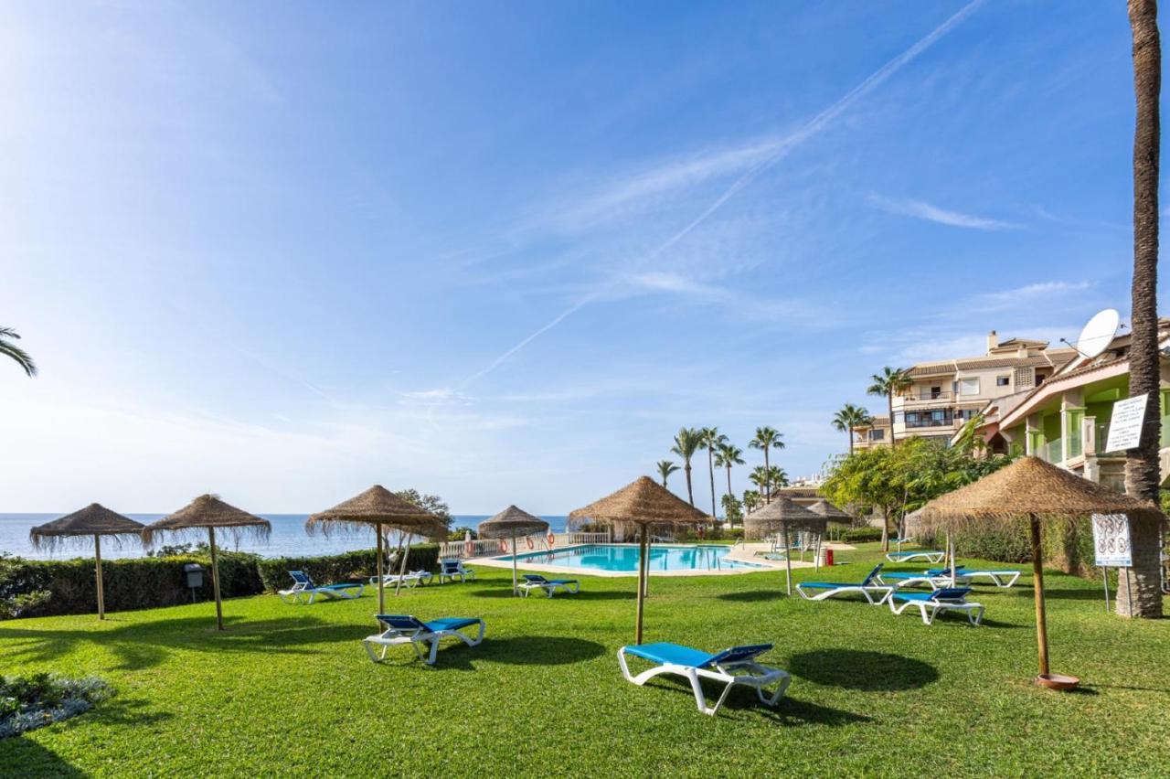 Holidays2Mijas Costa Lubina Del Sol Frontline Beach, Pool, Terrace, Seaview & Parking Sitio de Calahonda Екстериор снимка